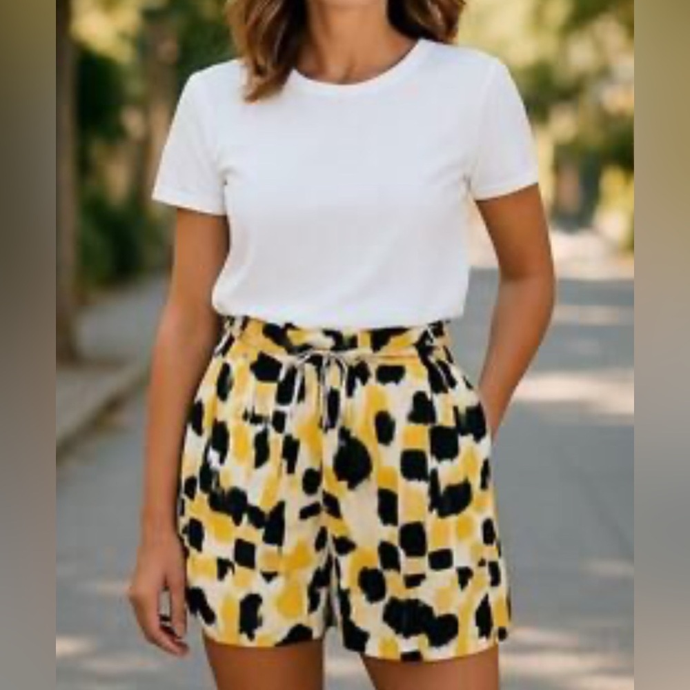 Who What Wear Linen Rayon Yellow Black
Pull On Elastic Shorts Size Small
